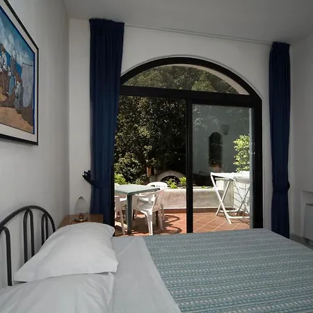 Macapa Aparthotel 3*